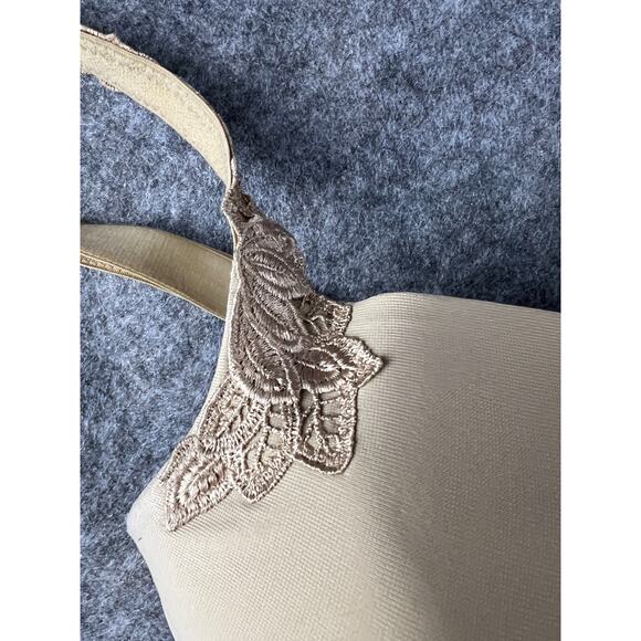 Lilyette Minimizer Bra 34DD Back Smoothing Tan Nude Underwire Lace accents - Picture 5 of 5